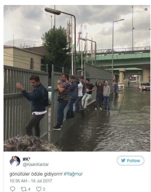 İstanbul'u sel aldı, caps'ler patladı!