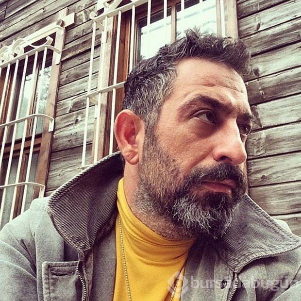Cem Yılmaz sosyal medyayı terk etti!