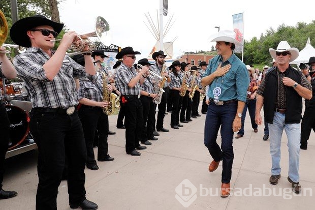 Justin Trudeau "kovboy" oldu