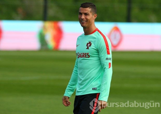 Cristiano Ronaldo'ya taşıyıcı anne eleştirisi: Suçlu Ronaldo'nun annesi