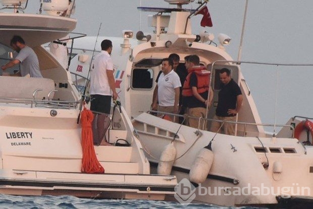 Kıvanç Tatlıtuğ ve Çağatay Ulusoy'un teknesine baskın
