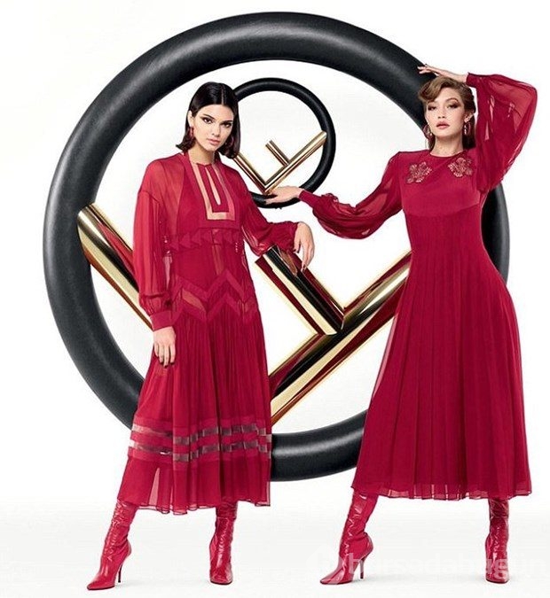 Kendall Jenner ve Gigi Hadid aynı reklam kampanyasında
