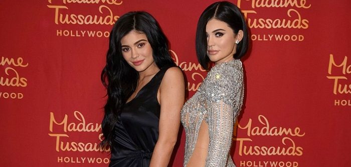 Kylie Jenner Balmumu Heykelinin Açılışına Katıldı