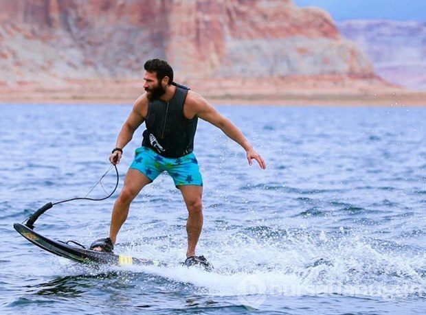 Instagram'ın Kralı Dan Bilzerian'ın ilk sevgilisi Sofia Bevarly