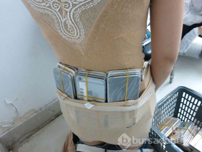 Vücudunda 102 iPhone ile yakalandı!