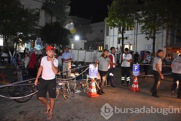 Deprem sonrası vatandaşlar panikle sokağa döküldü