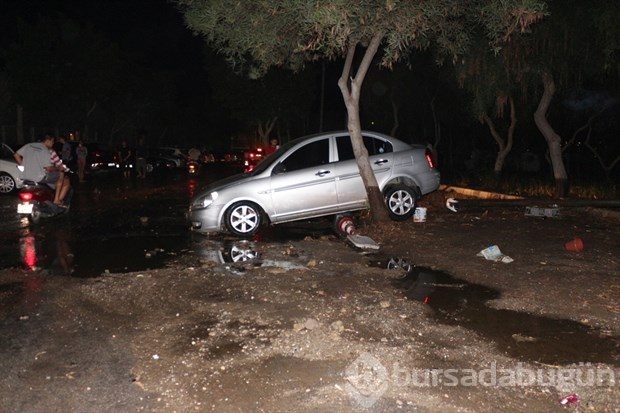 Deprem sonrası vatandaşlar panikle sokağa döküldü