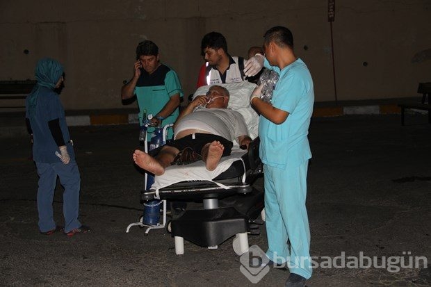 Deprem sonrası vatandaşlar panikle sokağa döküldü