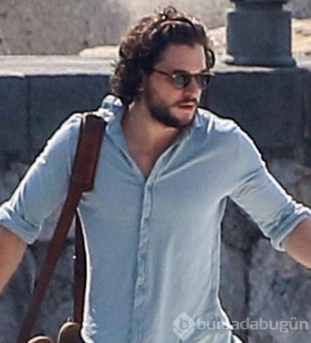Kit Harington sevgilisiyle tatilde