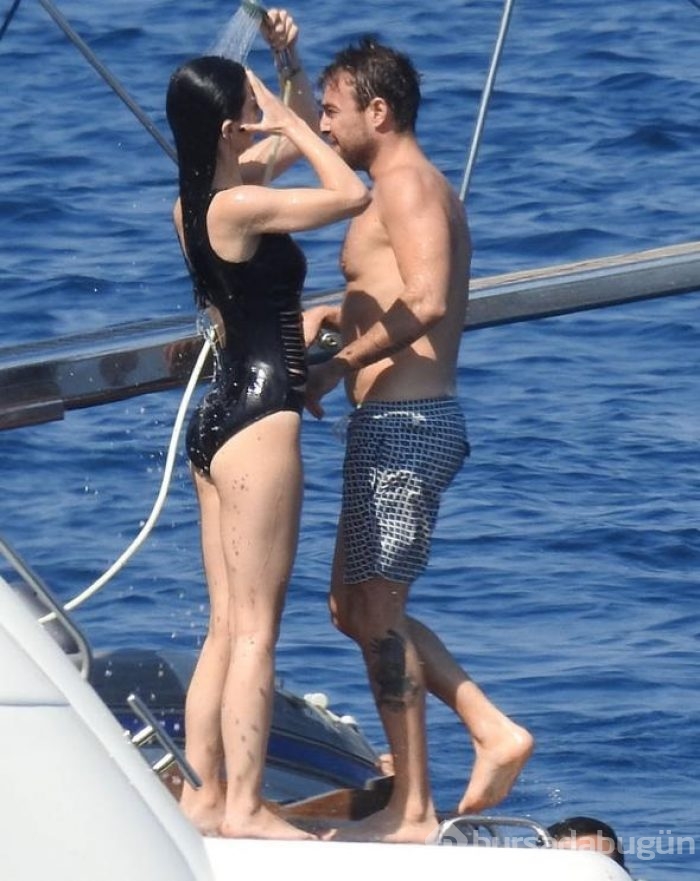 Merve Boluğur ve Murat Dalkılıç'tan aşk pozları!