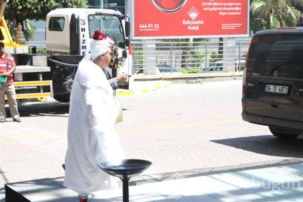 Bülent Ersoy makyajsız görüntülenince panikledi