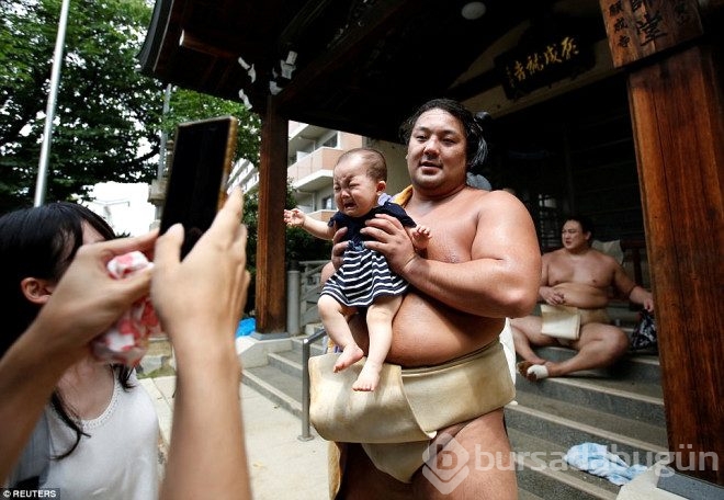 Sumo Güreşçilerinin habersiz çekilen fotoğrafları
