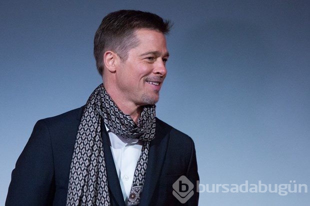 Brad Pitt'ten konser sürprizi
