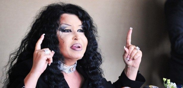 ''Bülent Ersoy'u sevmesem sakallı fotoğraflarını...''