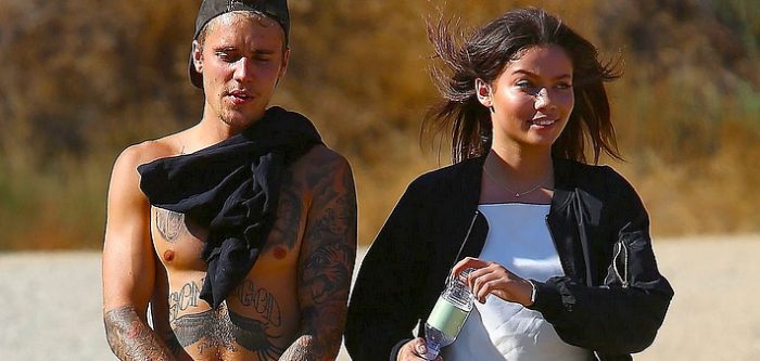 Justin Bieber, Gizemli Bir Kızla Yürüyüş Yaptı