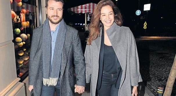 Azra Akın kınayı yaktı