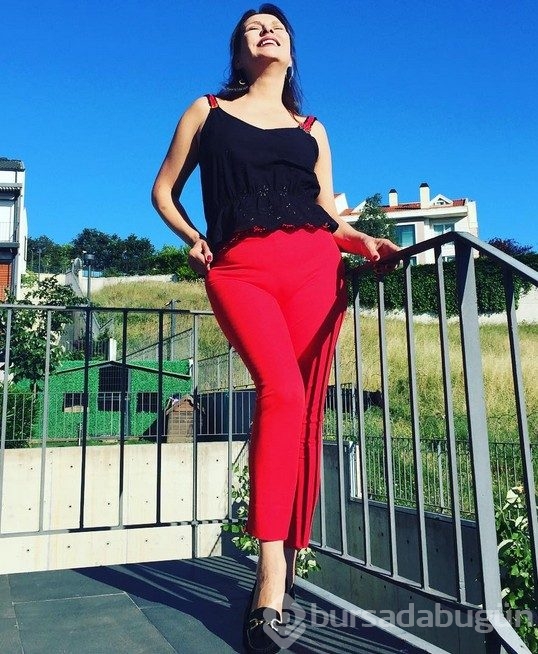Aydan Şener�in bikinili hali genç kızlara taş çıkarttı Foto Galerisi
