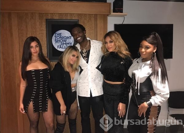 Fifth Harmony Grubu 'Down' Şarkılarını Jimmy Fallon'da Söyledi