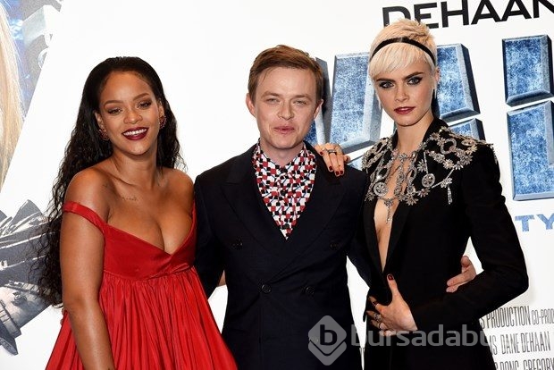 Rihanna hayranlarını ikiye böldü 
