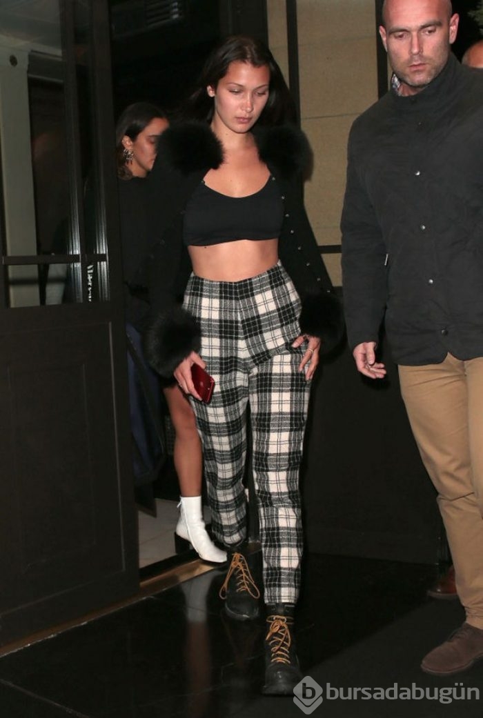 Bella Hadid'in geometrik stili 