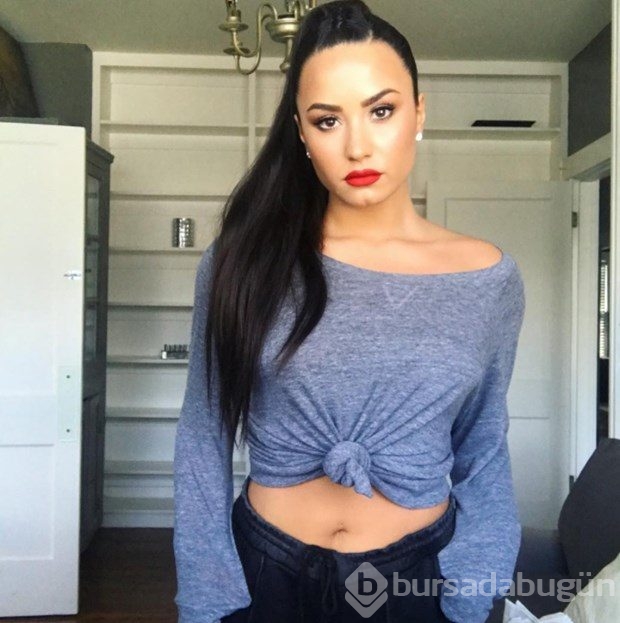 Neymar ile Demi Lovato birlikte mi?