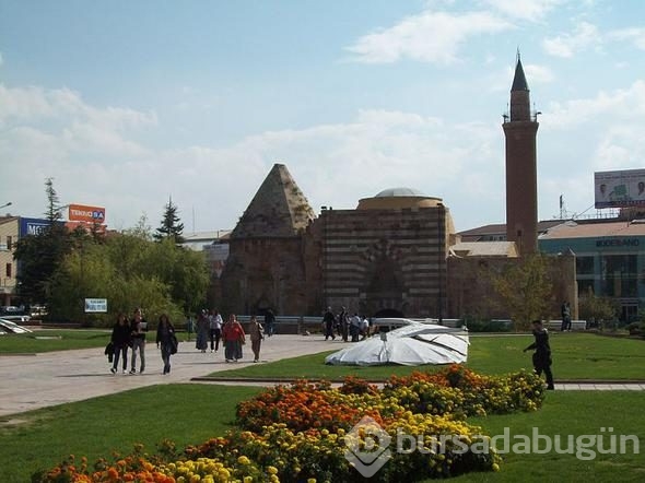 Türkiye'nin en mutsuz illeri! Bakın sizin memleketiniz ne kadar mutsuz?