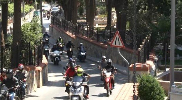 Barkın Bayoğlu'nu son yolculuğuna binlerce motosiklet tutkunu uğurladı