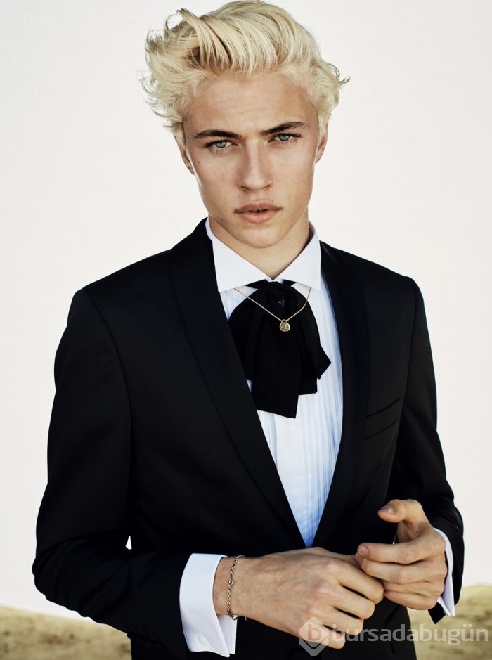 Lucky Blue Smith Baba Oldu!