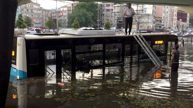 İstanbul'da etkili yağış