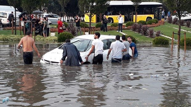 İstanbul'da etkili yağış