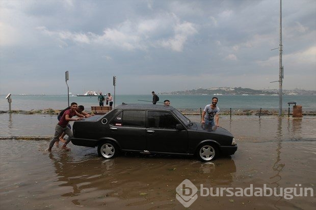 İstanbul'da etkili yağış
