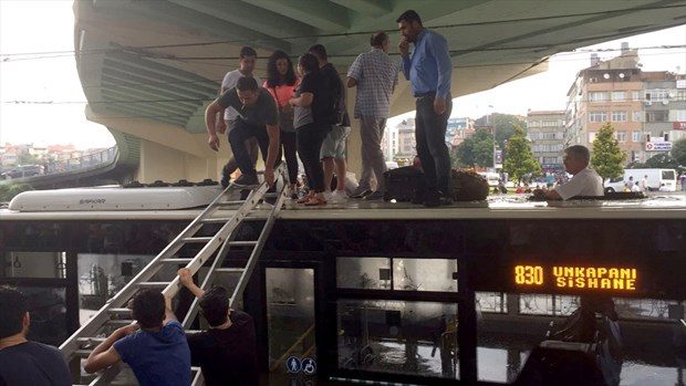 İstanbul'da etkili yağış