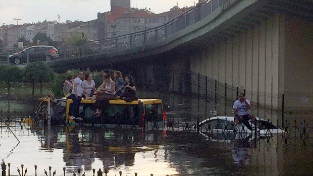 İstanbul'da etkili yağış
