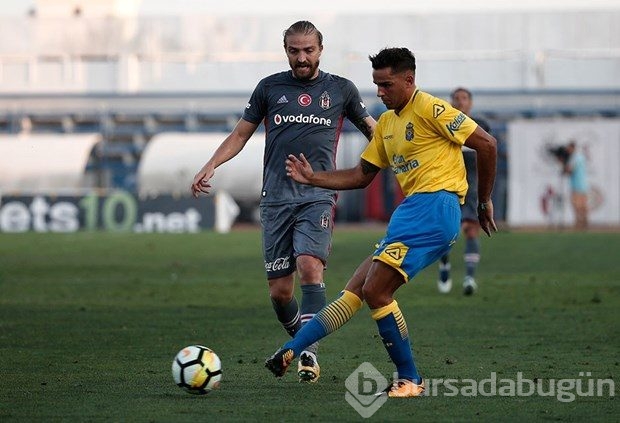 Beşiktaş, Las Palmas'a teslim oldu