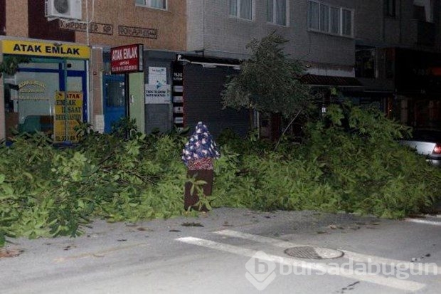 Dolu ve fırtınanın ardından oluşan hasar belirginleşti