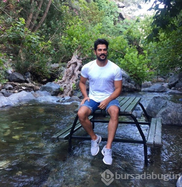 Burak Özçivit'ten 5 milyon TL'lik reklam