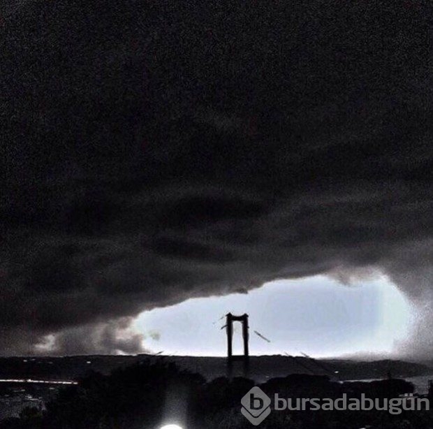 İstanbul'da yaşanan kabusa sosyal medya sessiz kalmadı