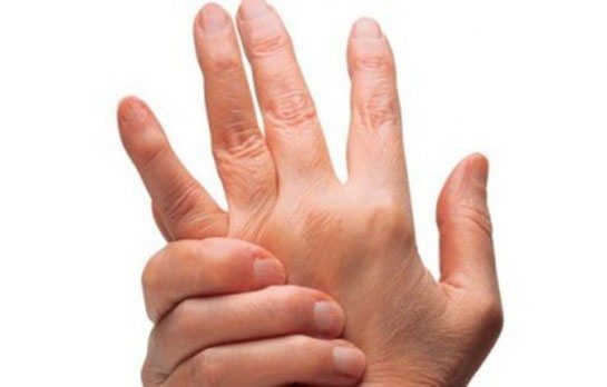 Parmağınızı 60 saniye bastırın vücudunuzdaki değişime bakın!
