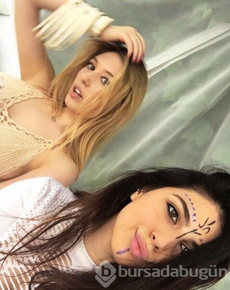 Yasmin Erbil cesur pozlar verdi 