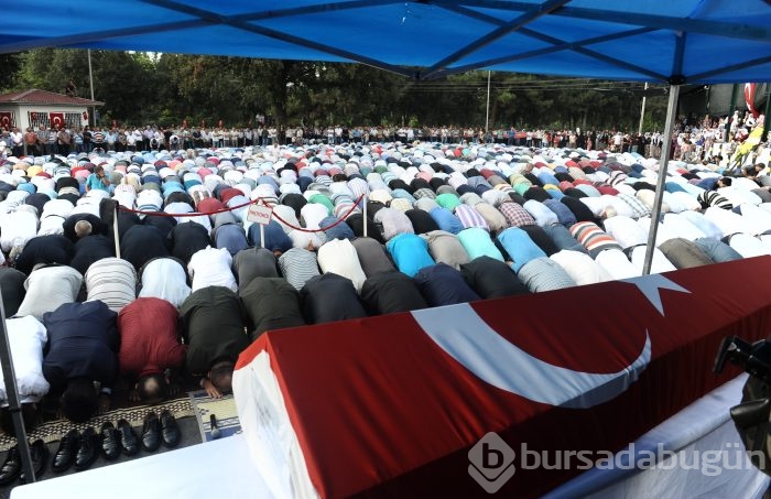 Bursa şehidini gözyaşları içinde uğurladı