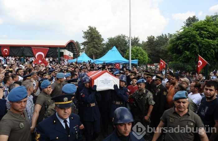 Bursa şehidini gözyaşları içinde uğurladı