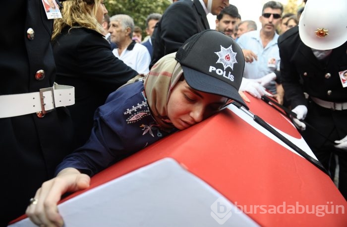 Bursa'da şehit polisin nişanlısı teröristleri sevindirmedi!