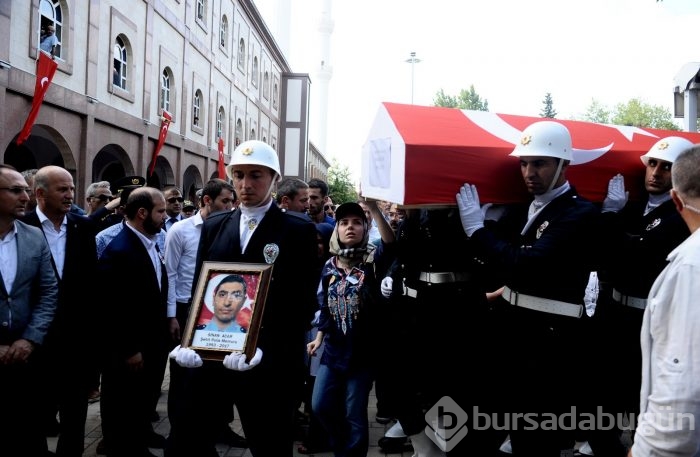 Bursa'da şehit polisin nişanlısı teröristleri sevindirmedi!