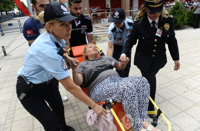 Bursa'da şehit polisin nişanlısı teröristleri sevindirmedi!