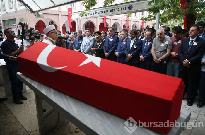 Bursa'da şehit polisin nişanlısı teröristleri sevindirmedi!