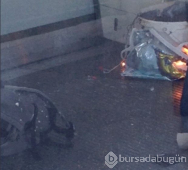 Londra'da metro istasyonunda patlama!