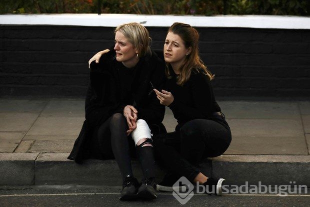Londra'da metro istasyonunda patlama!