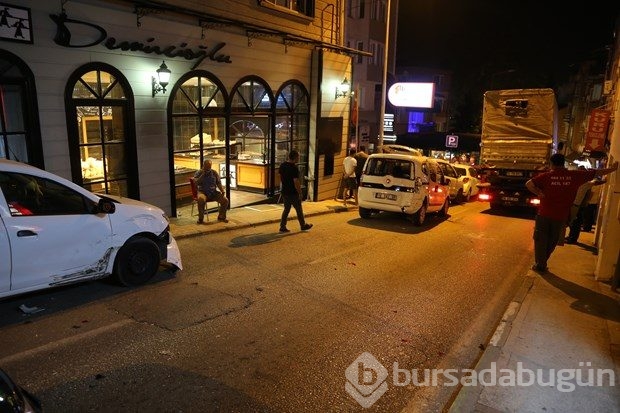 Bursa'da freni boşalan kamyonet dehşet saçtı