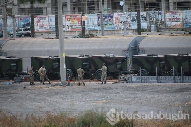 Suriye sınırına askeri sevkiyat devam ediyor
