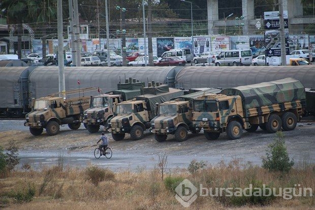 Suriye sınırına askeri sevkiyat devam ediyor
